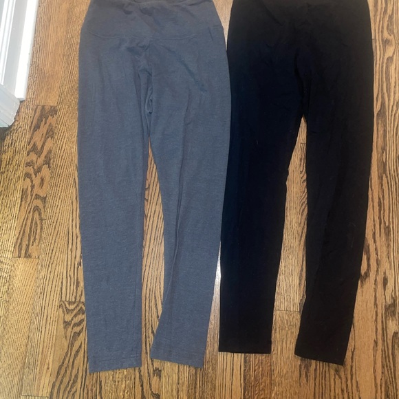 Old Navy Other - Old Navy women’s  Black and Gray Leggings